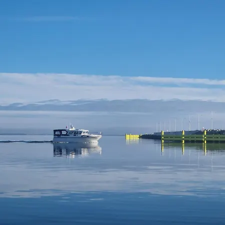 ホームステイ Katarina プツク