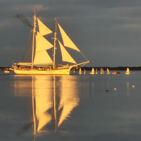 ホームステイ Katarina プツク