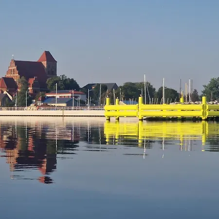 ホームステイ Katarina プツク