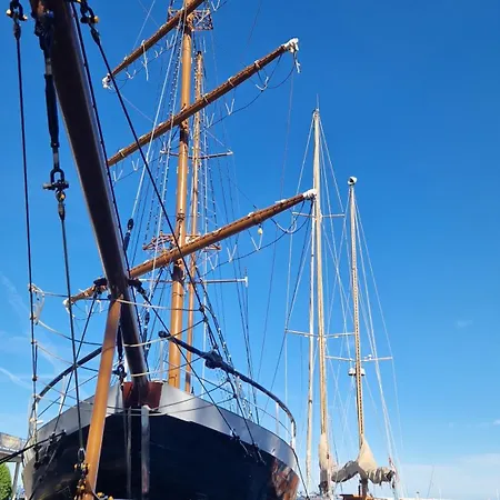 Katarina ホームステイ プツク